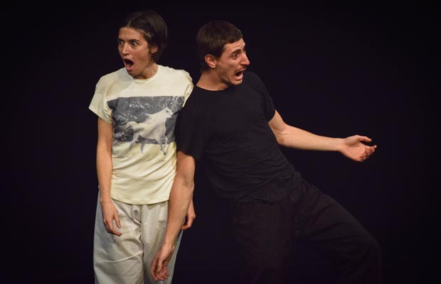 ApersonA©Zoe´Dumont ApersonA©Zoe´Dumont